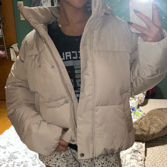 CALVIN KLEIN ● Puffer Jacket - Picture 2 of 6